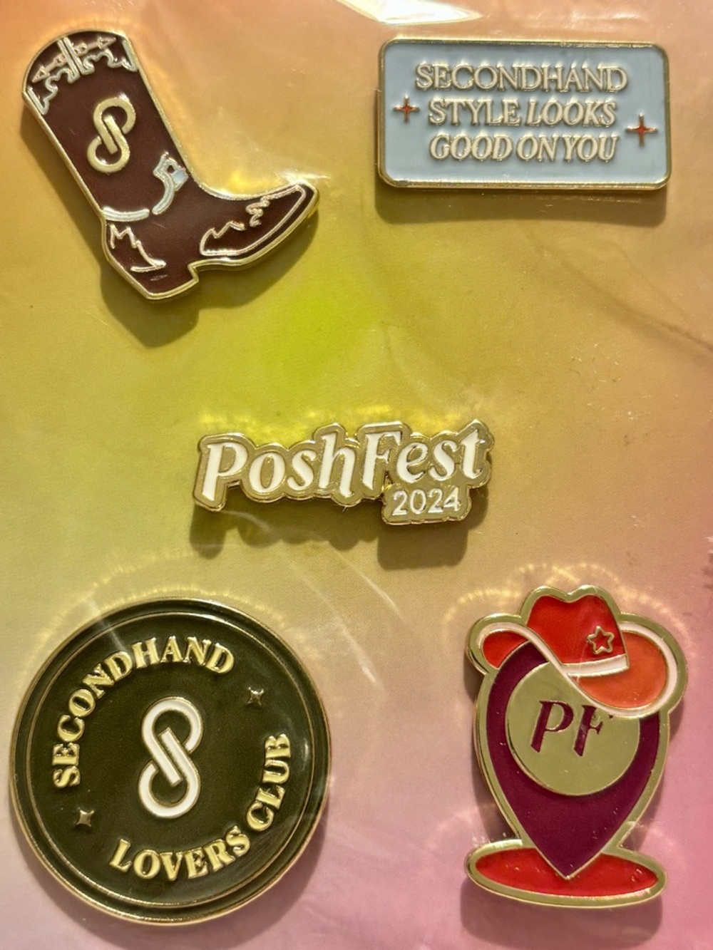 PoshFest 2024 Enamel Brooch Pin Set - Secondhand Style (Pink, Red, Gold)